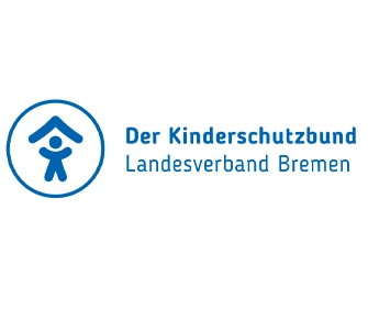 Blaues Logo mit einer Strichfigur unter einer Dachform auf der linken Seite; auf der rechten Seite steht in blauer Schrift: „Der Kinderschutzbund Landesverband Bremen.“.
